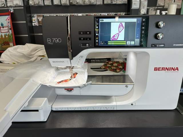 Machine à coudre et à broder Bernina